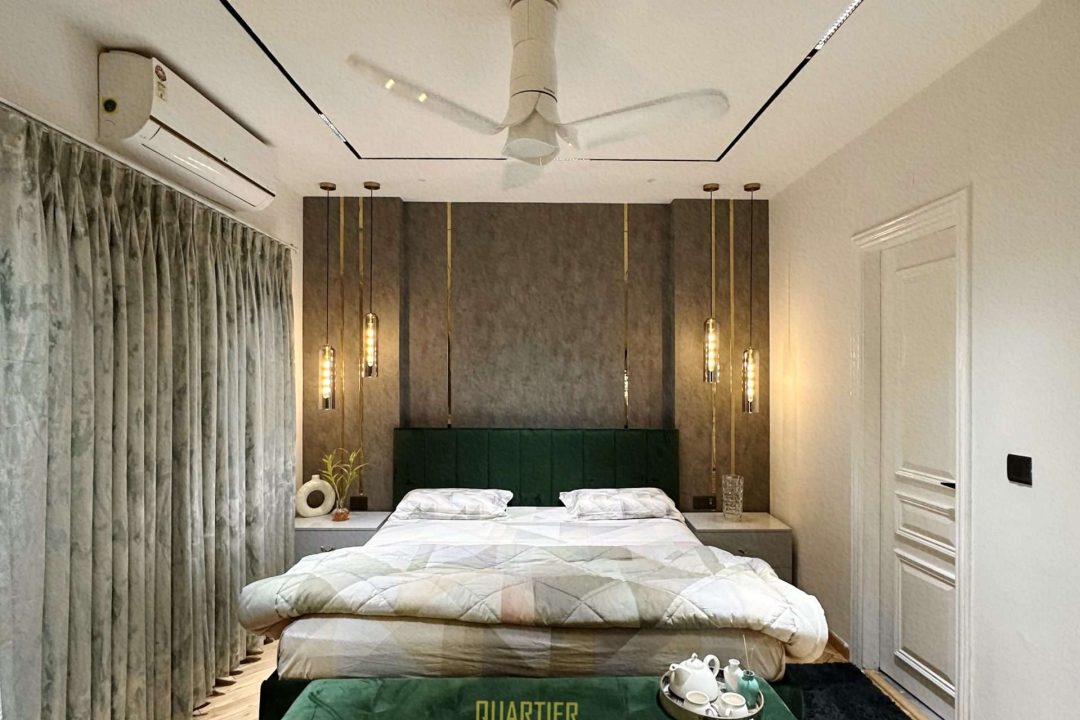 Elite Golf Green Bedroom Interior