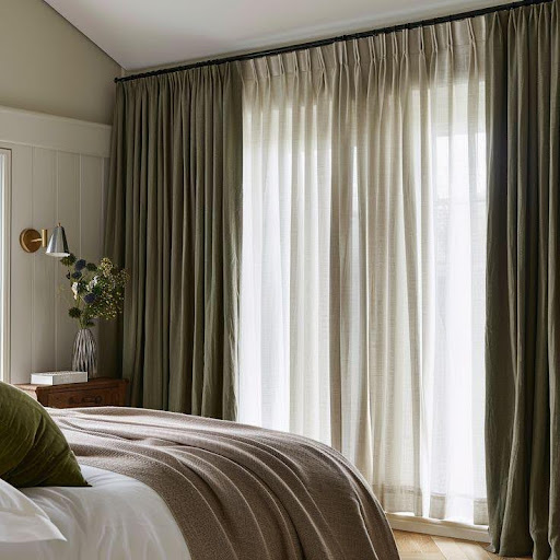 Curtain